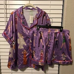 Taylor Swift Satin Short Pajama Set. NWT